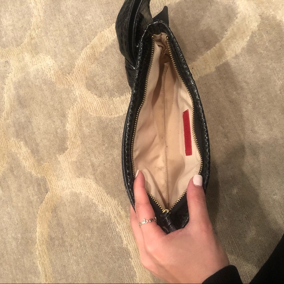 Valentino Garavani Python Bow Clutch - Picture 7 of 8